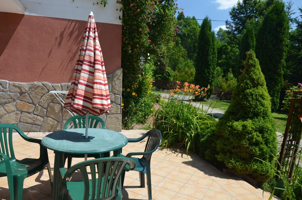 Noclegi "Przy Szlaku" Grywald Exteriér fotografie